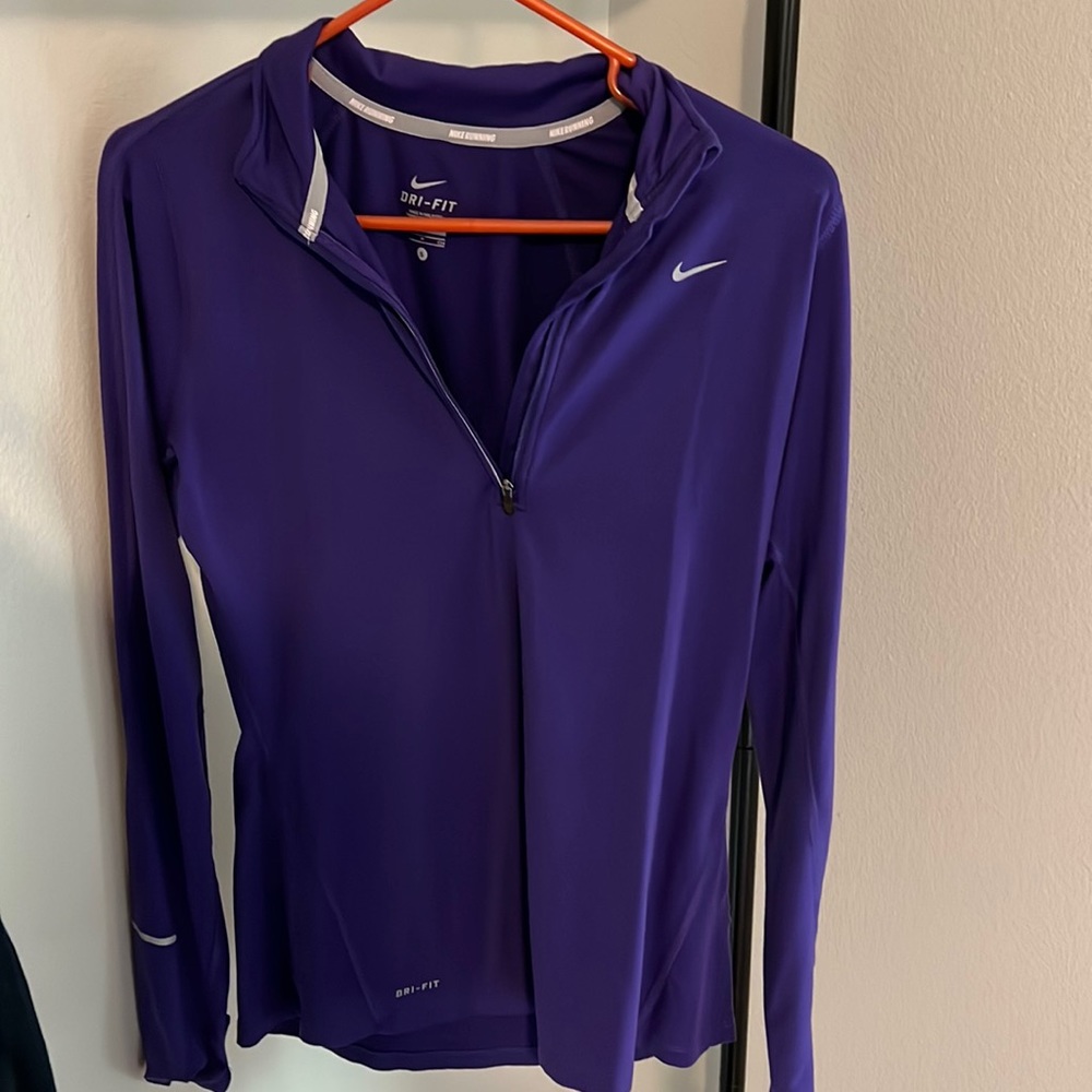 Nike dry fit pullover